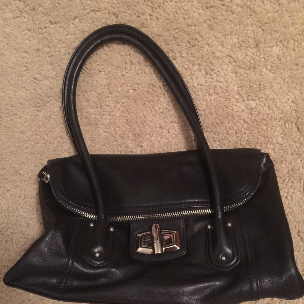 B. Makowsky purse